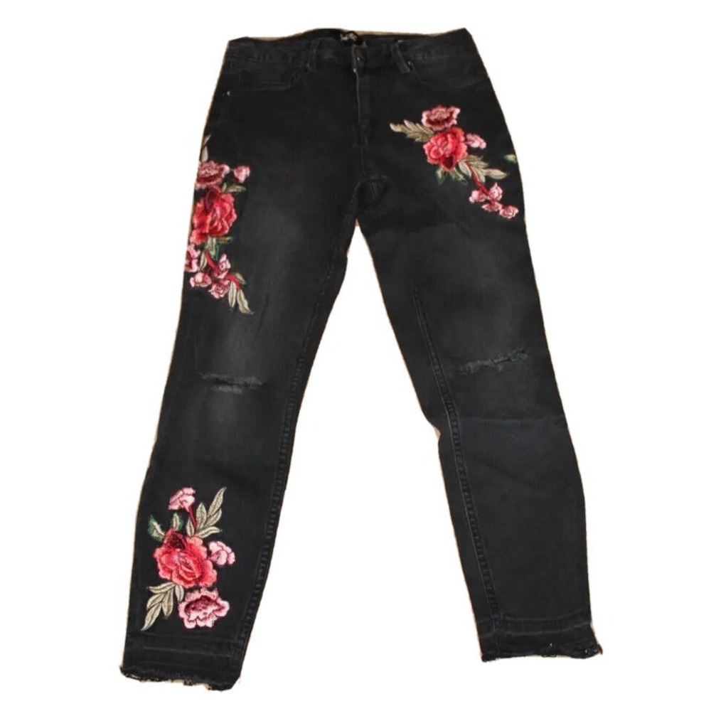 Nanette Lapore distressed black denim jeans Broadway Crop embroidered size 6